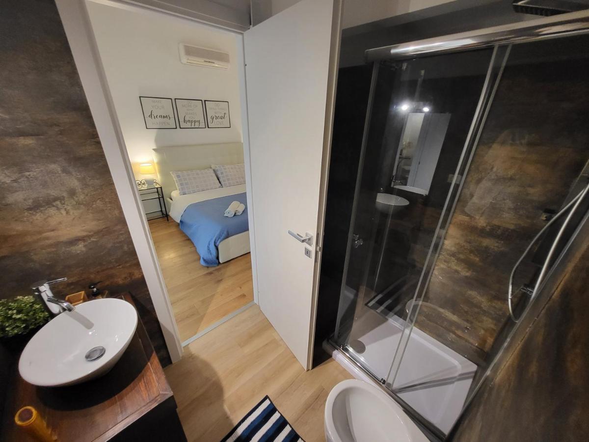 Living Cagliari Marina Bed & Breakfast Bagian luar foto