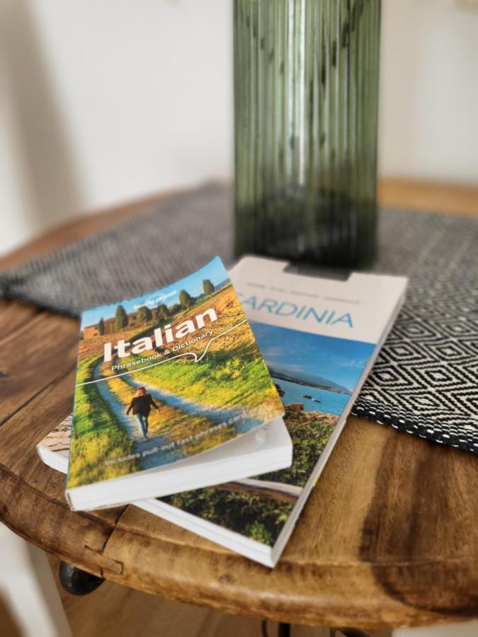 Living Cagliari Marina Bed & Breakfast Bagian luar foto
