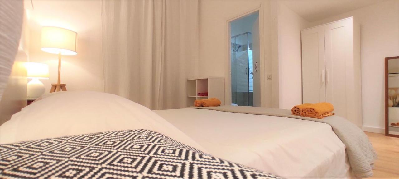 Living Cagliari Marina Bed & Breakfast Bagian luar foto
